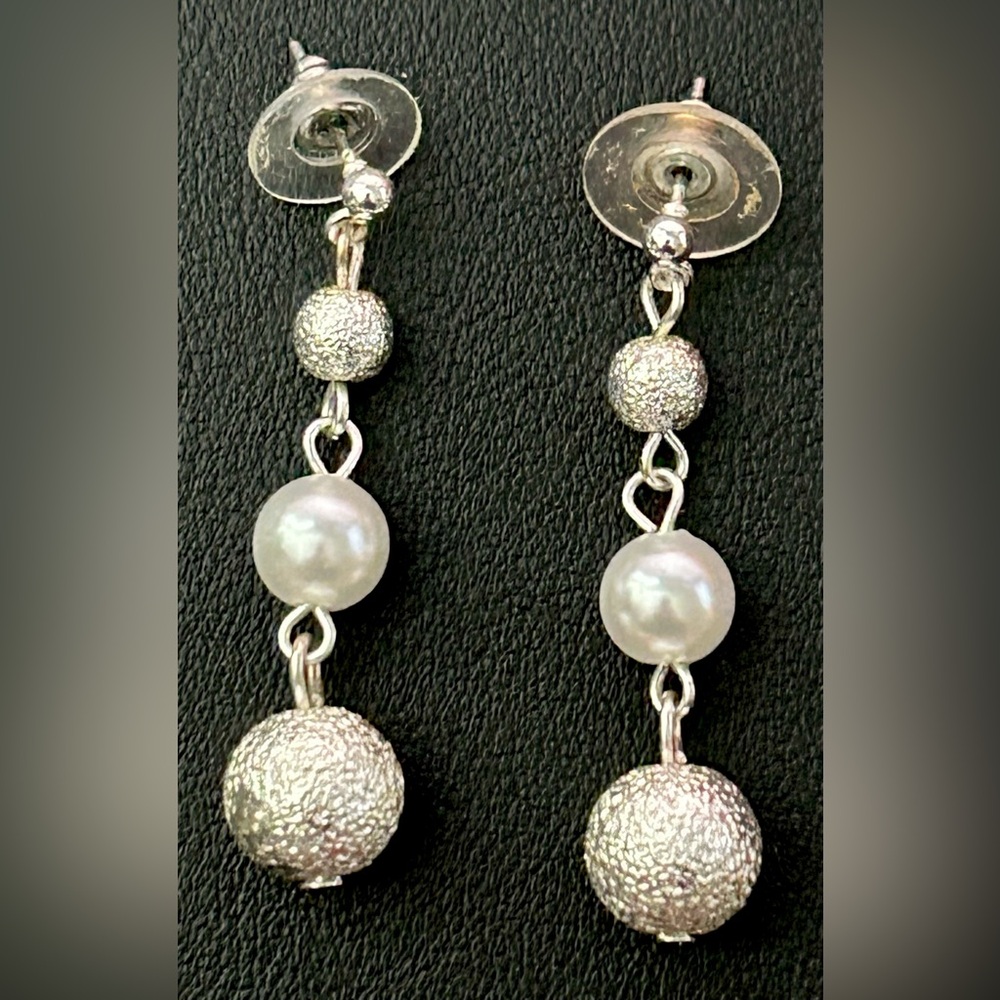 Y2K Costume Silver Pearl Drop Earrings Lightweight McBling Dangle 2000s